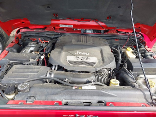 2014 Jeep Wrangler Rubicon მანქანა იყიდება აუქციონზე, vin: 1C4BJWCG2EL127095, აუქციონის ნომერი: 44752853