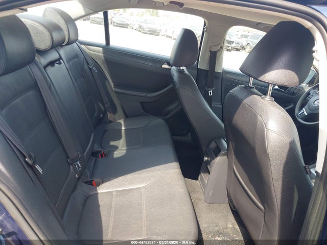2011 Volkswagen Jetta 2.5l Se მანქანა იყიდება აუქციონზე, vin: 3VWDZ7AJ8BM013941, აუქციონის ნომერი: 44752871
