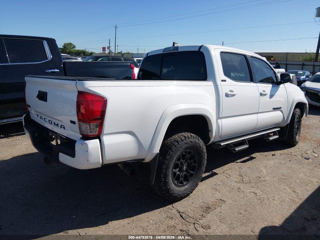 2021 Toyota Tacoma Sr5 V6 მანქანა იყიდება აუქციონზე, vin: 5TFCZ5AN7MX246163, აუქციონის ნომერი: 44752876