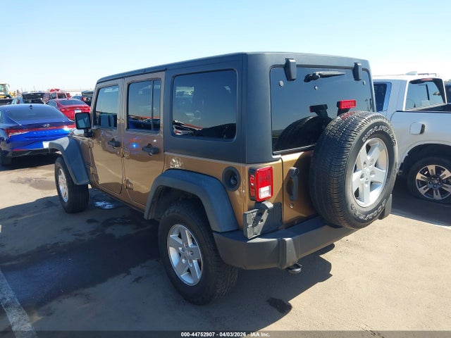 2015 JEEP WRANGLER UNLIMITED 1C4BJWDG1FL631797 Photo 2