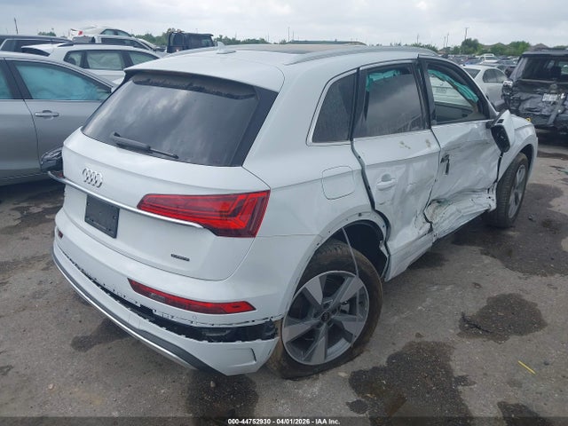 Aukcja sprzedaży 2024 Audi Q5 Premium 40 Tfsi Quattro S Tronic, vin: WA1ABAFY0R2127070, numer aukcji: 44752930