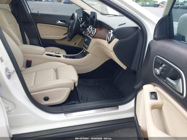 44752951 :رقم المزاد ، WDCTG4GB0JJ413243 vin ، 2018 Mercedes-benz Gla 250 4matic مزاد بيع