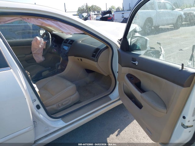 44752980 :رقم المزاد ، 1HGCM66576A062720 vin ، 2006 Honda Accord 3.0 Ex مزاد بيع