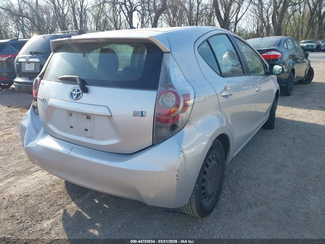 2014 TOYOTA PRIUS C JTDKDTB39E1068126 Photo 3