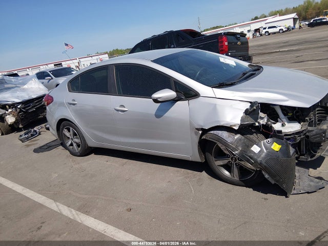 2018 Kia Forte Lx მანქანა იყიდება აუქციონზე, vin: 3KPFL4A75JE210980, აუქციონის ნომერი: 44753036