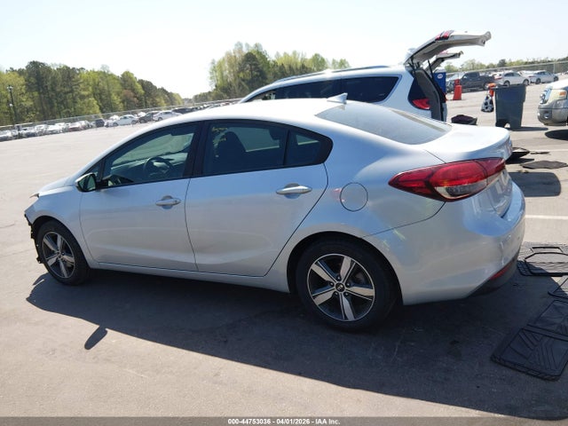 2018 Kia Forte Lx მანქანა იყიდება აუქციონზე, vin: 3KPFL4A75JE210980, აუქციონის ნომერი: 44753036