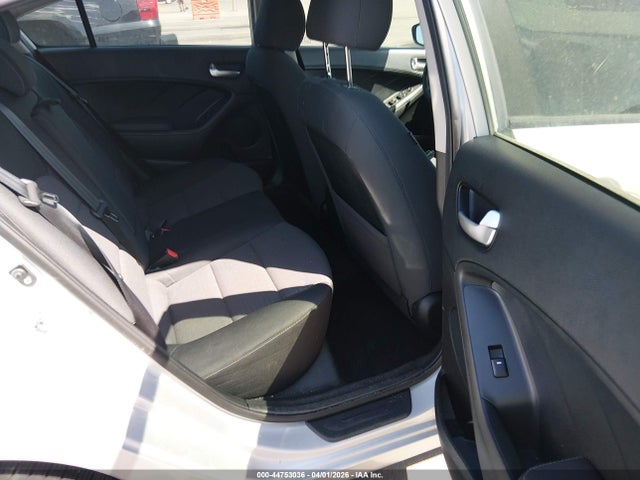 2018 Kia Forte Lx მანქანა იყიდება აუქციონზე, vin: 3KPFL4A75JE210980, აუქციონის ნომერი: 44753036
