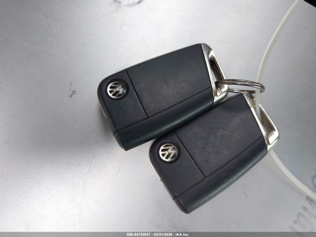 WVWKP7AUXGW913175 Volkswagen E-golf Se