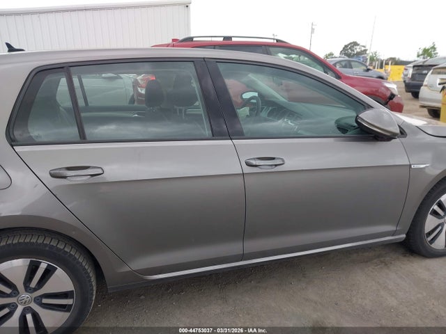 WVWKP7AUXGW913175 Volkswagen E-golf Se