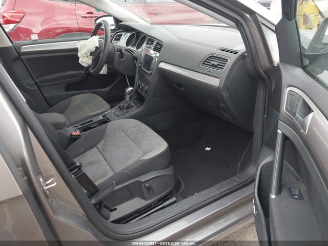 WVWKP7AUXGW913175 Volkswagen E-golf Se