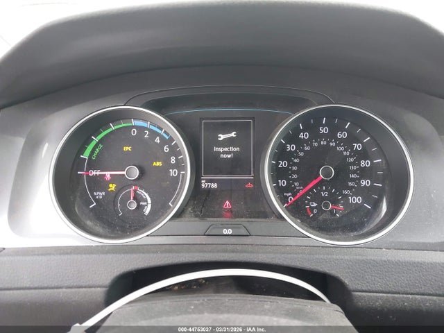 WVWKP7AUXGW913175 Volkswagen E-golf Se