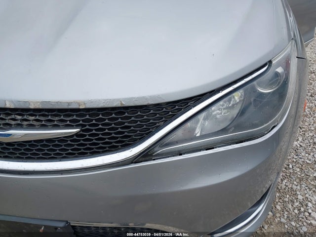 44753039 :رقم المزاد ، 2C4RC1BG9HR507754 vin ، 2017 Chrysler Pacifica Touring-l مزاد بيع