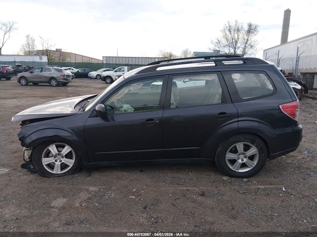 Продаж на аукціоні авто 2011 Subaru Forester 2.5x, vin: JF2SHABC1BG735645, номер лоту: 44753067