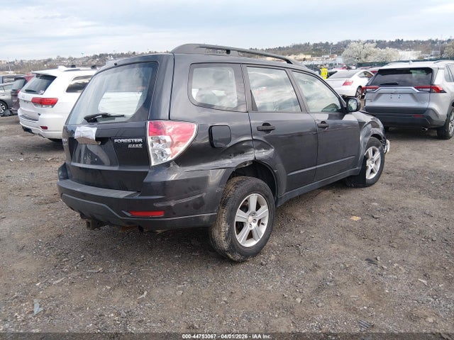 Продаж на аукціоні авто 2011 Subaru Forester 2.5x, vin: JF2SHABC1BG735645, номер лоту: 44753067