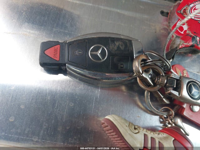 44753131 :رقم المزاد ، WDDGF5EB9BR140184 vin ، 2011 Mercedes-benz C 300 Luxury/sport مزاد بيع