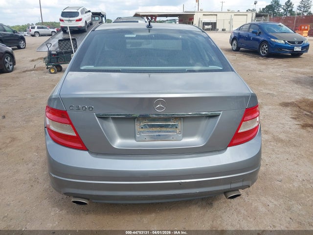44753131 :رقم المزاد ، WDDGF5EB9BR140184 vin ، 2011 Mercedes-benz C 300 Luxury/sport مزاد بيع