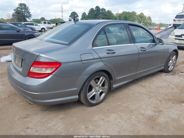 44753131 :رقم المزاد ، WDDGF5EB9BR140184 vin ، 2011 Mercedes-benz C 300 Luxury/sport مزاد بيع