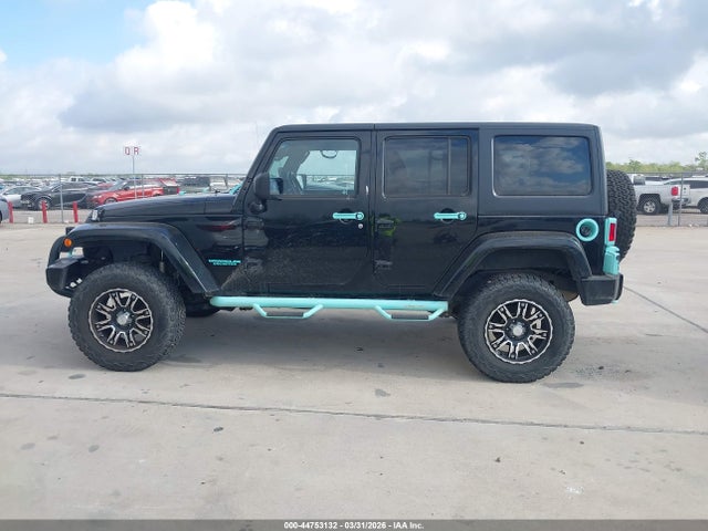 1C4BJWDG2FL504489 Jeep Wrangler Unlimited Sport