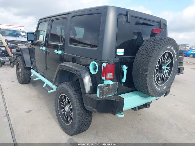1C4BJWDG2FL504489 Jeep Wrangler Unlimited Sport