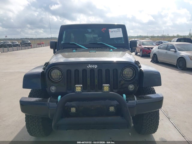 1C4BJWDG2FL504489 Jeep Wrangler Unlimited Sport