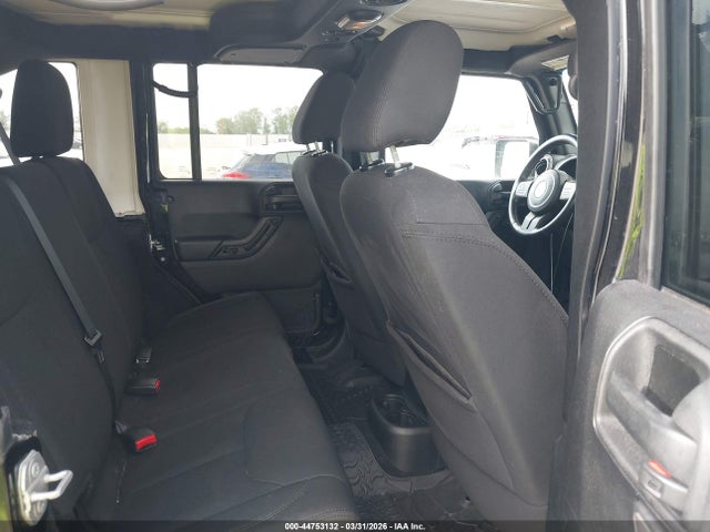 1C4BJWDG2FL504489 Jeep Wrangler Unlimited Sport