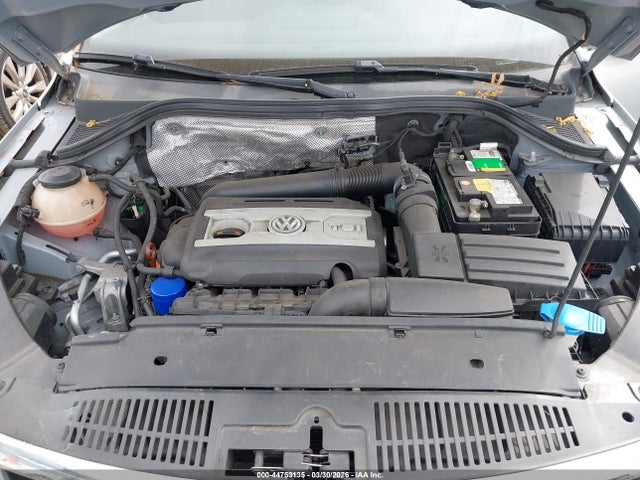 2011 Volkswagen Tiguan Se მანქანა იყიდება აუქციონზე, vin: WVGAV7AX0BW528322, აუქციონის ნომერი: 44753135