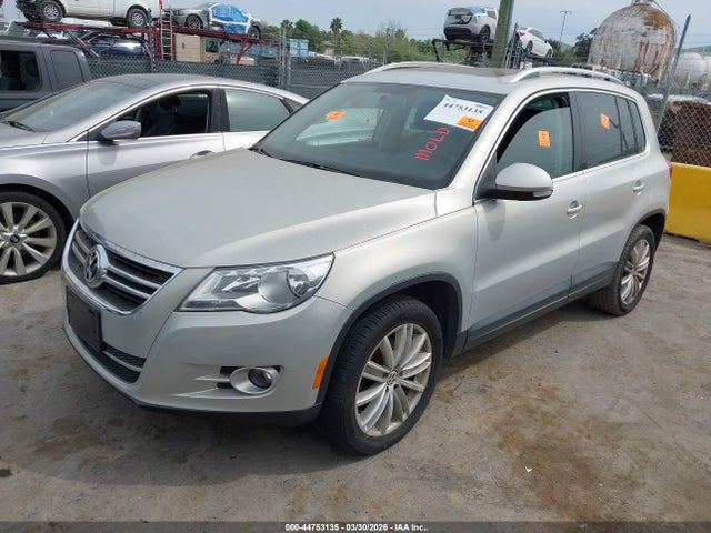 2011 Volkswagen Tiguan Se მანქანა იყიდება აუქციონზე, vin: WVGAV7AX0BW528322, აუქციონის ნომერი: 44753135