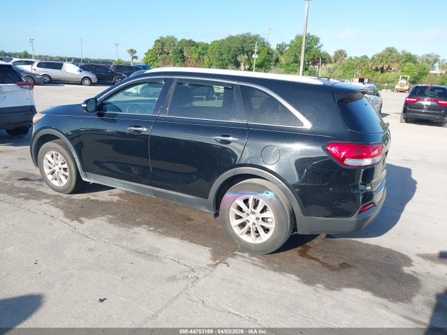 2017 KIA SORENTO 5XYPG4A37HG277227 Photo 2