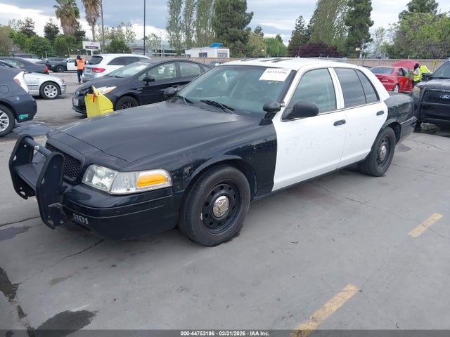 2011 FORD CROWN VICTORIA 2FABP7BV2BX104635 Photo 1