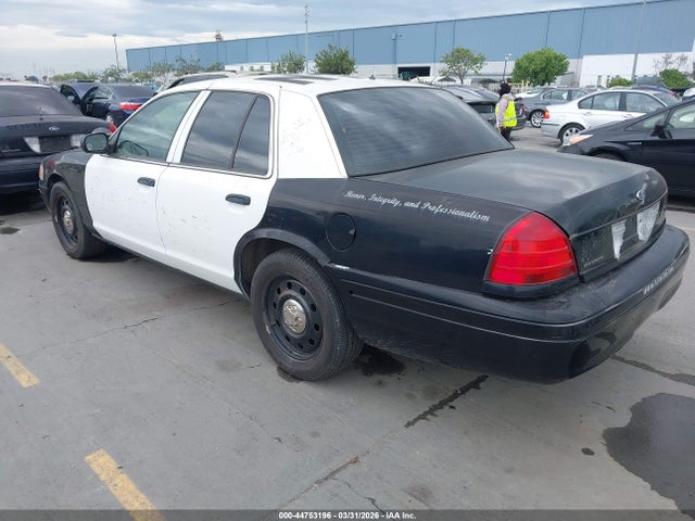 2011 FORD CROWN VICTORIA 2FABP7BV2BX104635 Photo 2