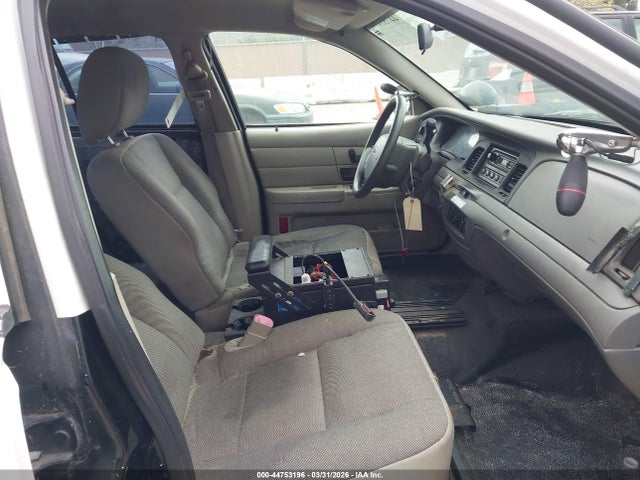 2011 FORD CROWN VICTORIA 2FABP7BV2BX104635 Photo 4