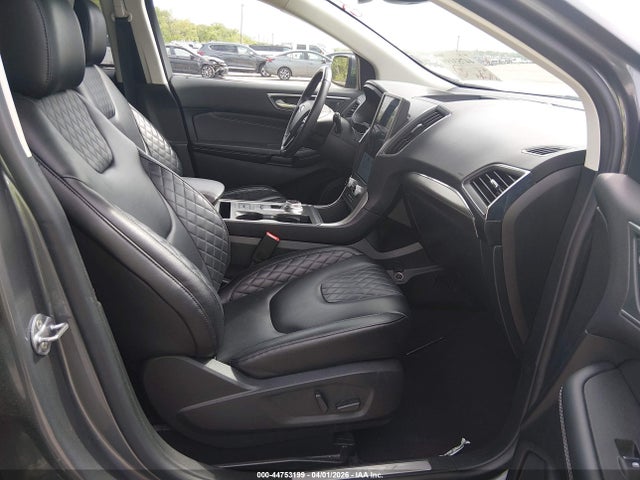 2FMPK4K9XRBA51542 Ford Edge Titanium