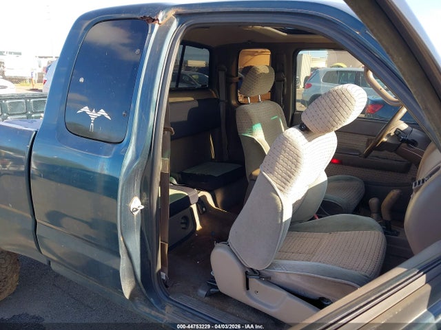 Продаж на аукціоні авто 1998 Toyota Tacoma Limited V6, vin: 4TAWN74NXWZ002610, номер лоту: 44753229