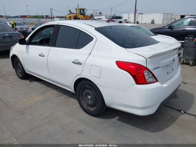 3N1CN7AP3JL805971 Nissan Versa 1.6 Sv