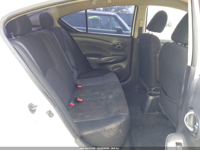 3N1CN7AP3JL805971 Nissan Versa 1.6 Sv