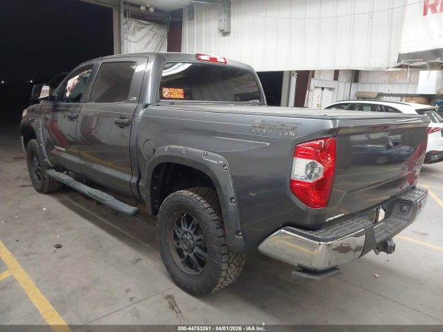 5TFDW5F12FX418878 Toyota Tundra Sr5 5.7l V8