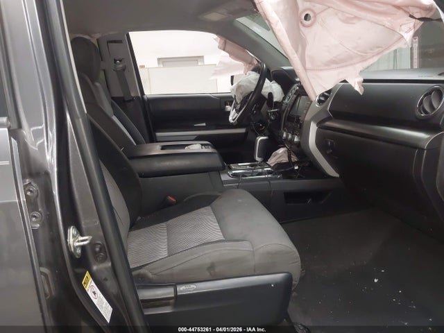5TFDW5F12FX418878 Toyota Tundra Sr5 5.7l V8