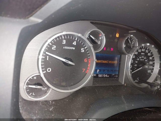 5TFDW5F12FX418878 Toyota Tundra Sr5 5.7l V8