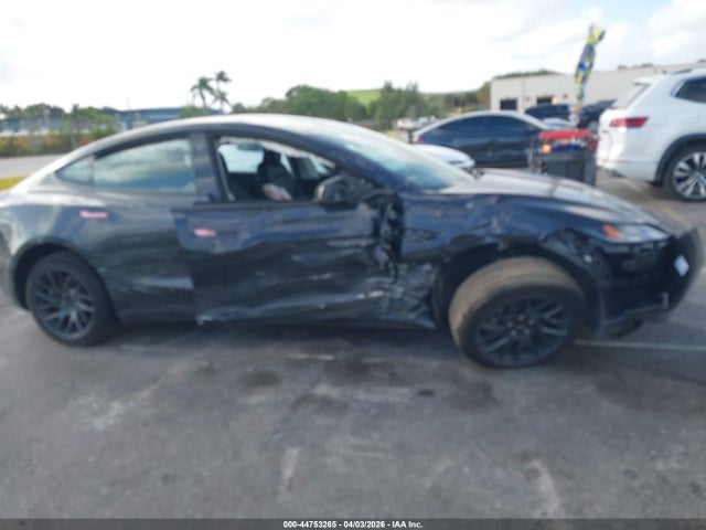 Продажа на аукционе авто 2025 Tesla Model 3, vin: 5YJ3E1EA7SF067625, номер лота: 44753265