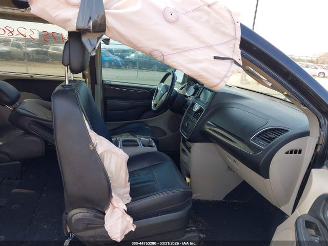 2014 Chrysler Town & Country Touring მანქანა იყიდება აუქციონზე, vin: 2C4RC1BG9ER236724, აუქციონის ნომერი: 44753280