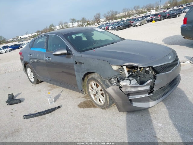 2018 KIA OPTIMA 5XXGT4L38JG184560