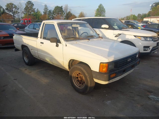 1985 Toyota Pickup 1/2 Ton Rn50 მანქანა იყიდება აუქციონზე, vin: JT4RN50R3F0088989, აუქციონის ნომერი: 44753301