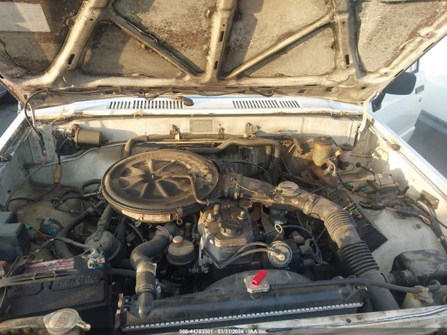1985 Toyota Pickup 1/2 Ton Rn50 მანქანა იყიდება აუქციონზე, vin: JT4RN50R3F0088989, აუქციონის ნომერი: 44753301
