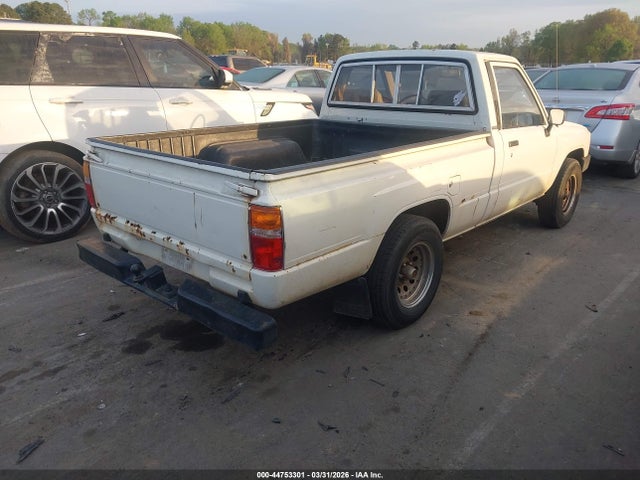 1985 Toyota Pickup 1/2 Ton Rn50 მანქანა იყიდება აუქციონზე, vin: JT4RN50R3F0088989, აუქციონის ნომერი: 44753301