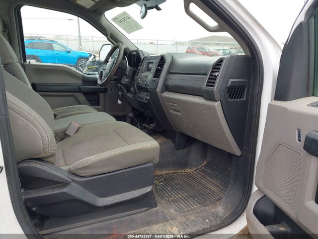 Ford F-250 Xl 2017 1FTBF2B6XHEC23763 Image 5