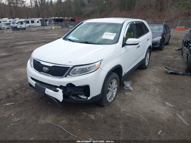 2014 Kia Sorento Lx მანქანა იყიდება აუქციონზე, vin: 5XYKTCA65EG510463, აუქციონის ნომერი: 44753449