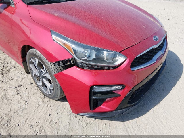 3KPF24ADXME358944 KIA Forte Lxs