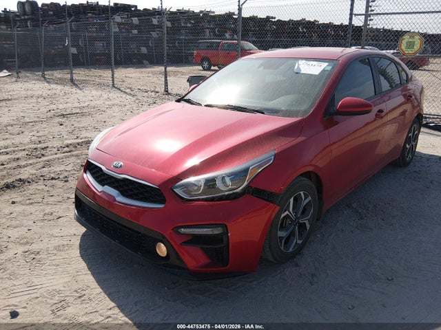 3KPF24ADXME358944 KIA Forte Lxs