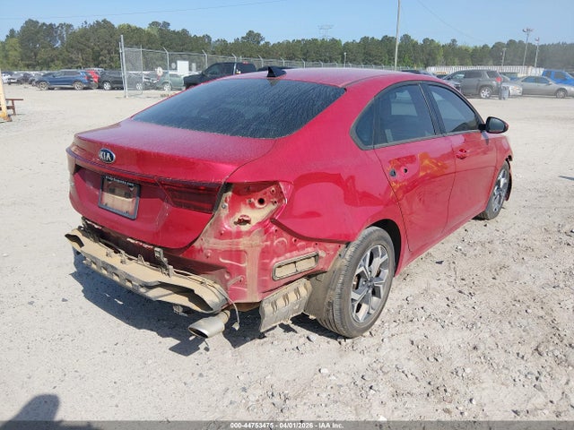 3KPF24ADXME358944 KIA Forte Lxs