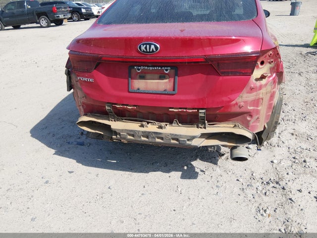 3KPF24ADXME358944 KIA Forte Lxs